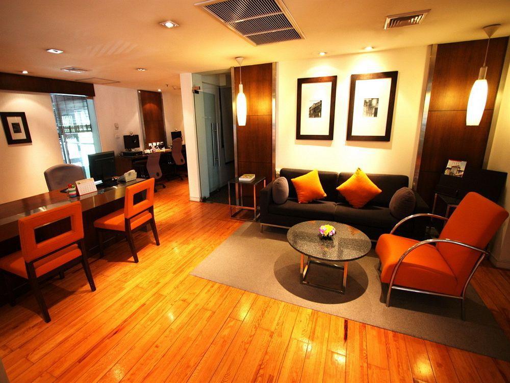 Hotel Triple Two Silom Bangkok Esterno foto