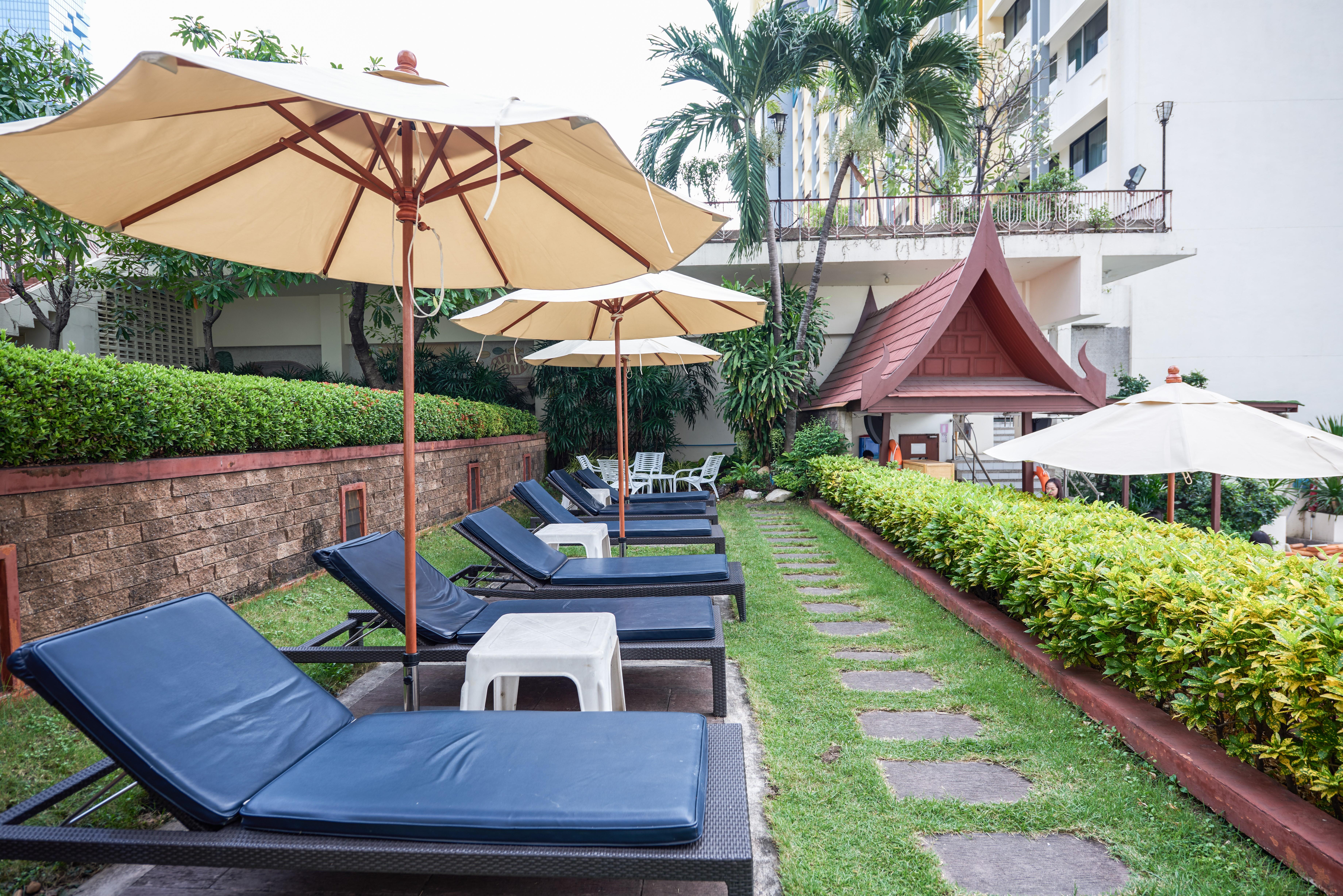Hotel Triple Two Silom Bangkok Esterno foto