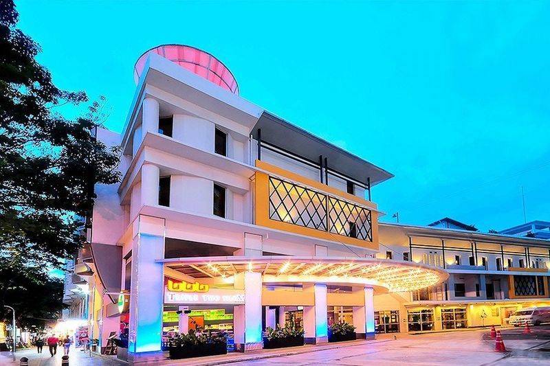 Hotel Triple Two Silom Bangkok Esterno foto