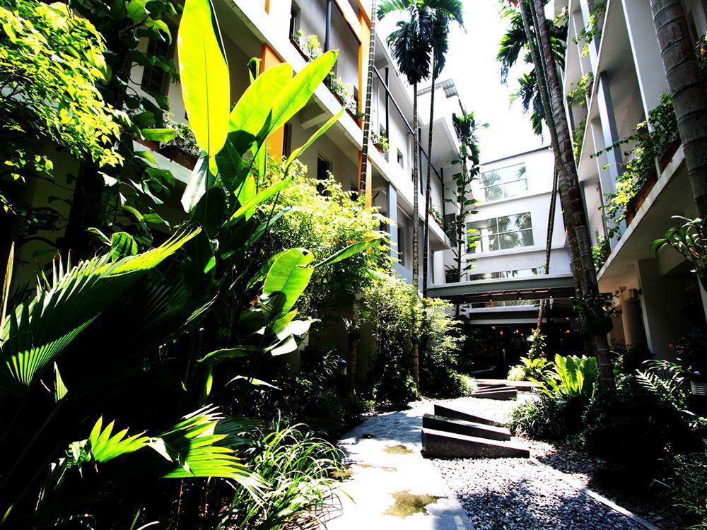 Hotel Triple Two Silom Bangkok Esterno foto